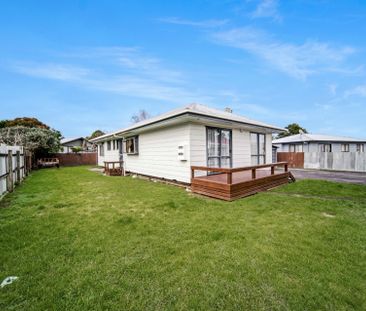 Spacious on Cargill - Photo 2