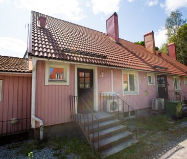 Sotvretsvägen, Skinnskatteberg - Photo 2