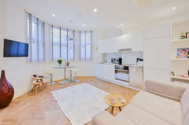 Studio to rent - Photo 1