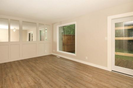 Beautiful 3 Bedroom Townhouse in Riverside Meadows - Photo 4