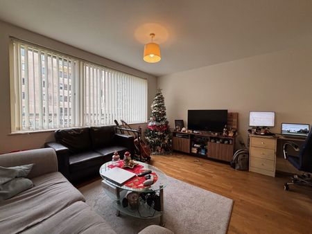 Altair, Celestia, Cardiff Bay - Photo 2