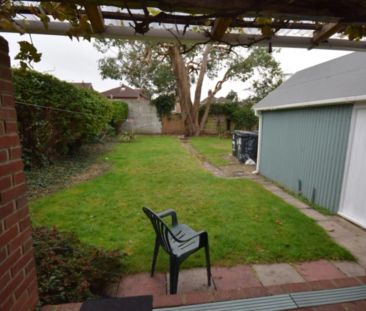 To Rent Bingham Road, Winton, Bournemouth, BH9 £2,600 pcm Tenancy Info - Photo 3