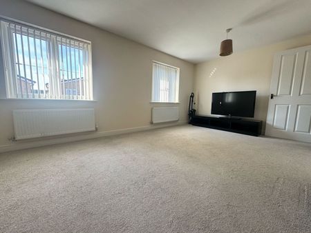 2 Bedroom - Photo 2