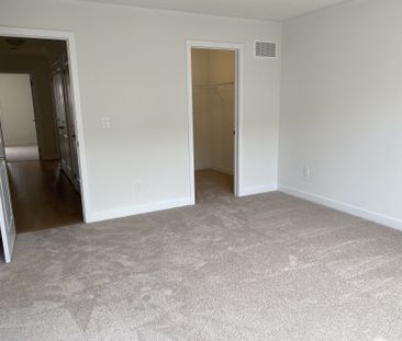 For Lease - 36 John Canning Way, Markham, Ontario - Photo 6