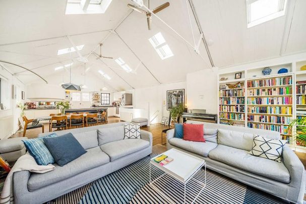 4 bedroom semi-detached house to rent - Photo 1