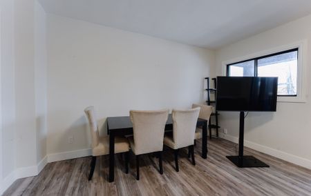 For Lease - 713 The Queensway N/A Unit# #Rear, Toronto, Ontario - Photo 5