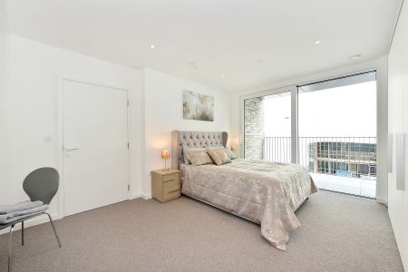 Cendal Crescent, Whitechapel, London, E1 - Photo 5