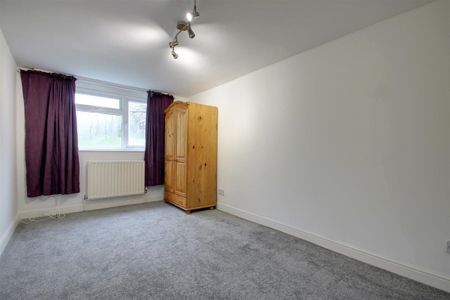 Wensleydale, Hemel Hempstead - Photo 3
