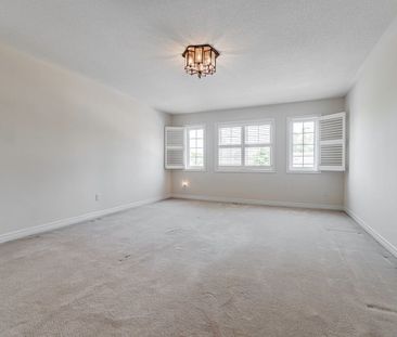 For Lease - 36 Horsham Avenue, Toronto, Ontario - Photo 4