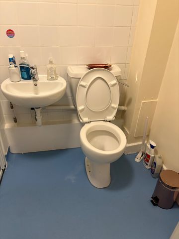 1 Bed Flat, Field Court, NW3 - Photo 3