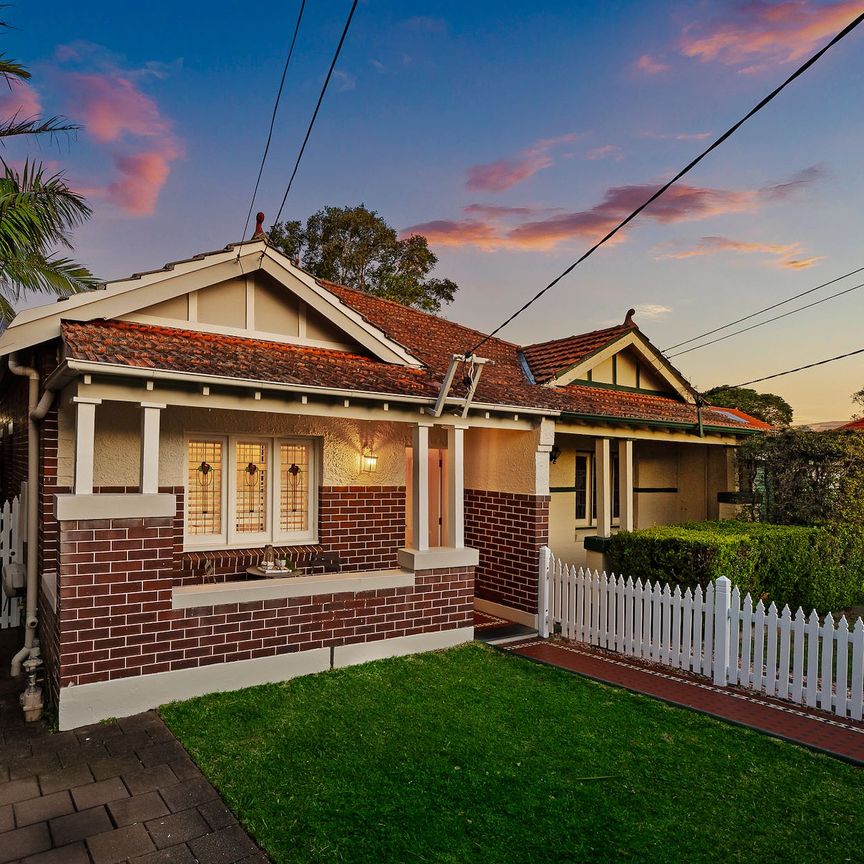 4 Lucas Avenue, Russell Lea. - Photo 1