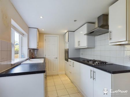 2 bedroom terraced house to rent - Photo 5