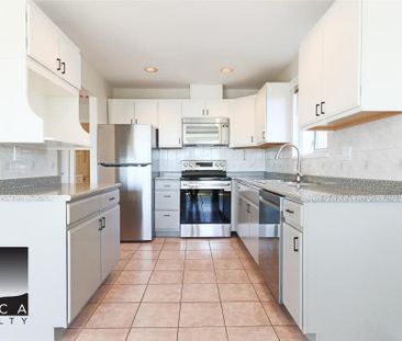 936 St. Andrews Ave, North Vancouver - Photo 1