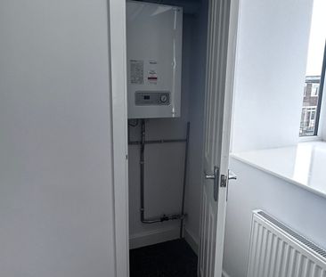 QUEENSWAY, BLETCHLEY - 1 BEDROOM - Photo 6