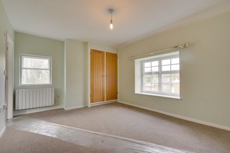 4 bedroom cottage to rent - Photo 3