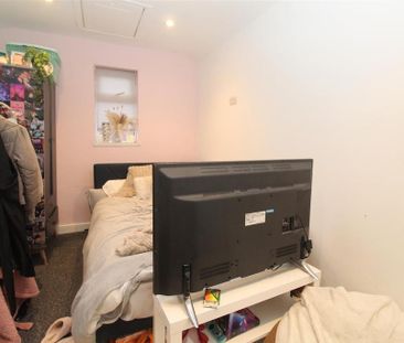 5 bedroom private hall to rent - Photo 4