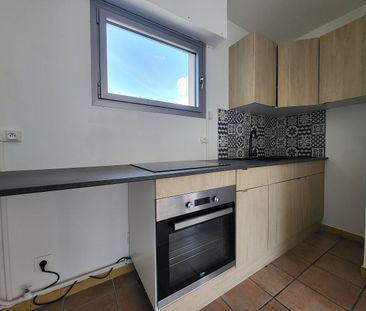 Location Appartement 2 pièces 44m² - Photo 2