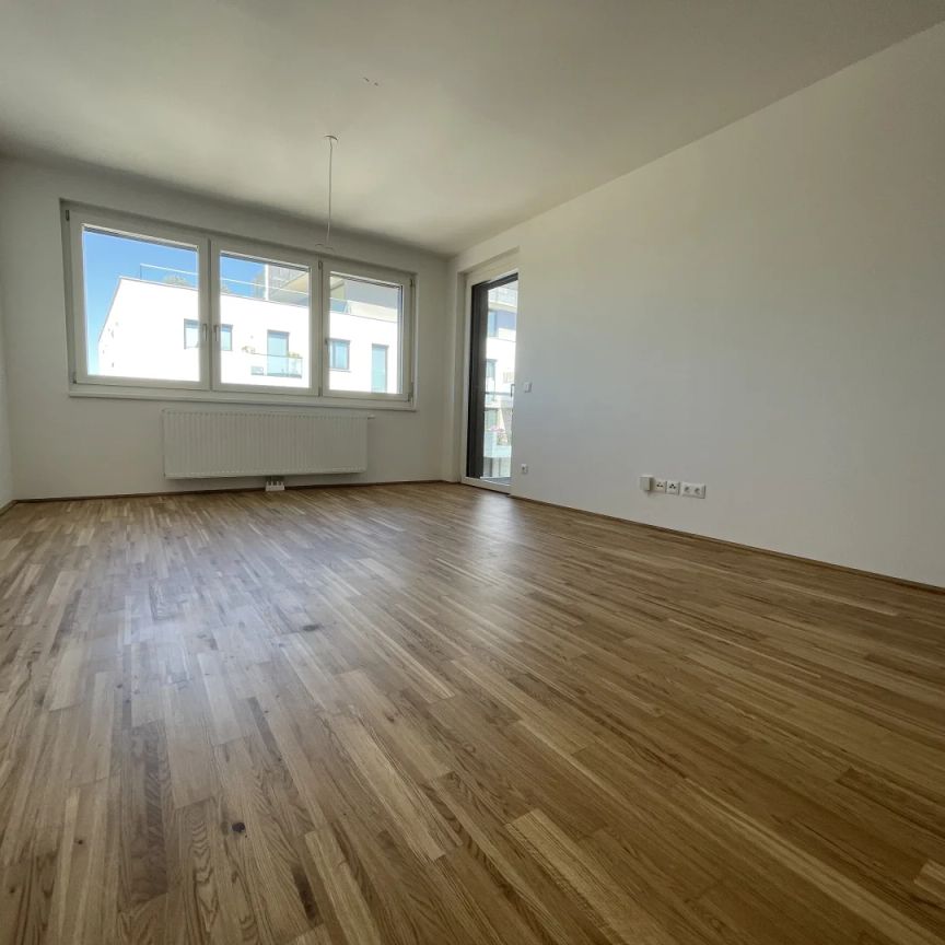 DACHGESCHOSS + TERRASSE + TOP-Zustand + inklusive GARAGENPLATZ! - Photo 1