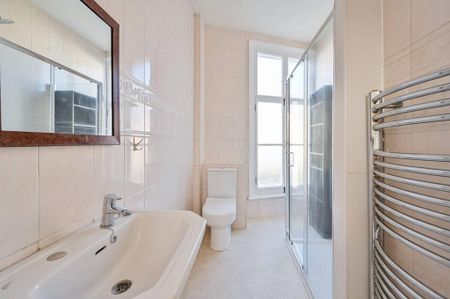 3 bedroom maisonette to rent - Photo 4