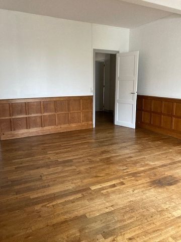 Location Appartement 4 pièces 135m² LA FERTE MACE 61600 - Photo 5