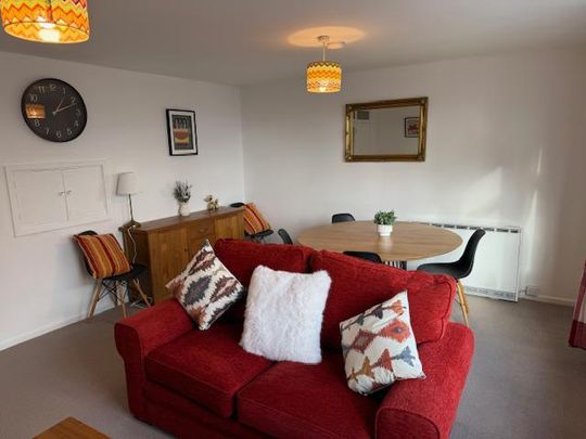 2 bedroom flat to rent - Photo 1
