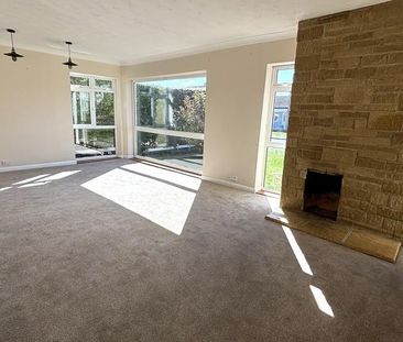4 bedroom detached bungalow to rent - Photo 3