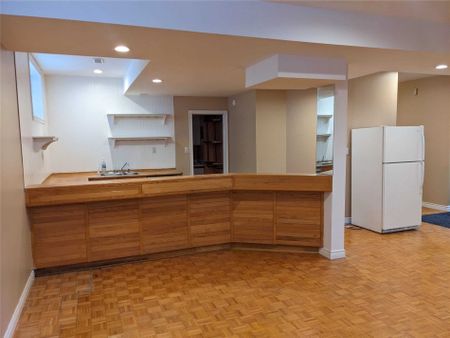 For Lease - 132 Old Surrey Lane Unit# Lower, Richmond Hill, Ontario - Photo 3