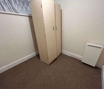 2 Bedroom Flat To Let - Photo 5