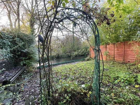 2 bedroom semi-detached house to rent - Photo 1