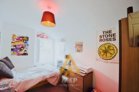 5 Bedroom 1.5 Bathroom - Photo 5