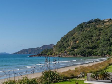 BEACH FRONT BEACH FRONT! - Photo 4