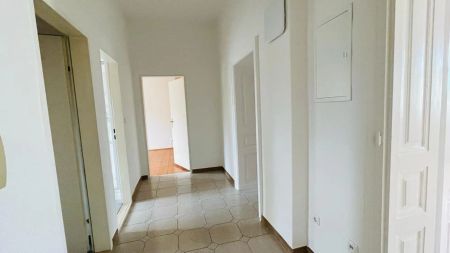Charmante Altbauwohnung in Bahnhof- und Hauptplatznähe! - Foto 2