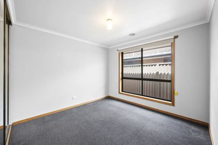 3 Shasta Dr, Delacombe VIC 3356 - Photo 5