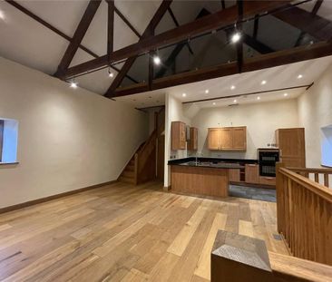 2 bedroom terraced house to rent - Photo 2