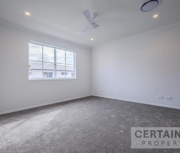 Brand New Stunning Townhouse in Prime Location - Photo 2