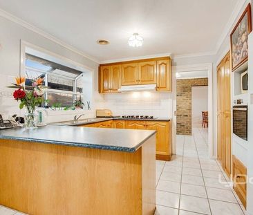 2 Padstowe Court, CRAIGIEBURN - Photo 6