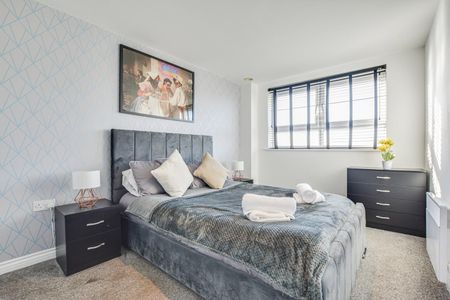 2 Bed Flat, Middlewood St, M5 - Photo 2