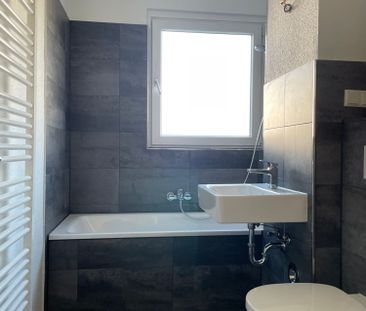 Modernisierte 3-Zi.-Whg. mit Balkon in angrenzender Nähe zu E-Haarz... - Photo 4