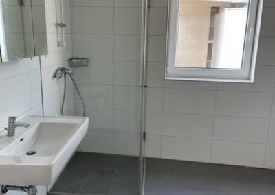 Moderne, hochwertig ausgestattete 2 Zimmer Wohnung mit Balkon und Parkplatz - Photo 5