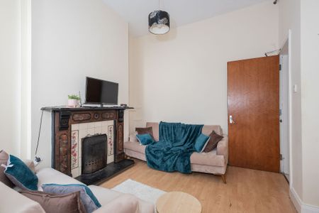 25 Agincourt Avenue, Belfast, BT7 1QA - Photo 4