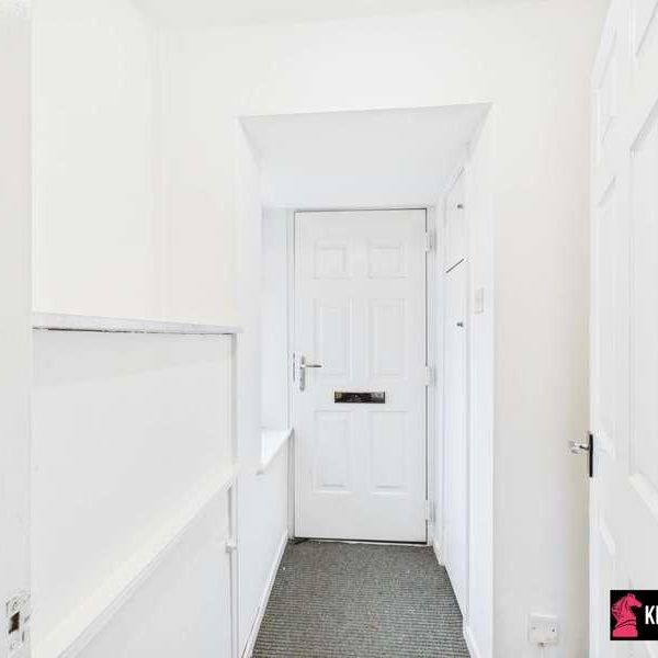 Glenwoods, Newport Pagnell, MK16 - Photo 1