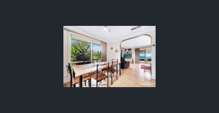 Family Friendly Home in Courtenay Gardens Estate. - Photo 2