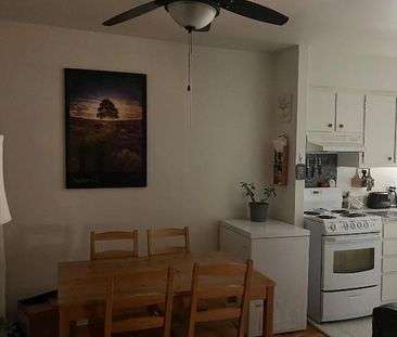 4 1/2 à louer - Photo 2