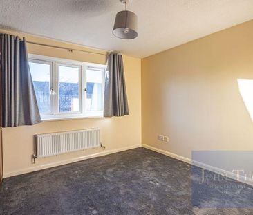 4 bedroom detached house to rent - Photo 2