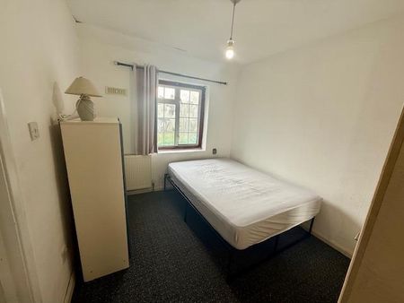 2 bedroom maisonette to rent - Photo 3