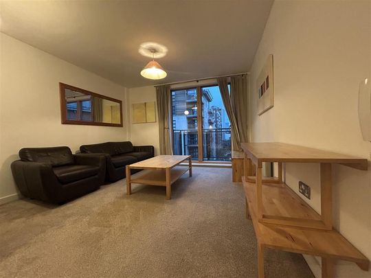 2 bedroom apartment to rent - Photo 1