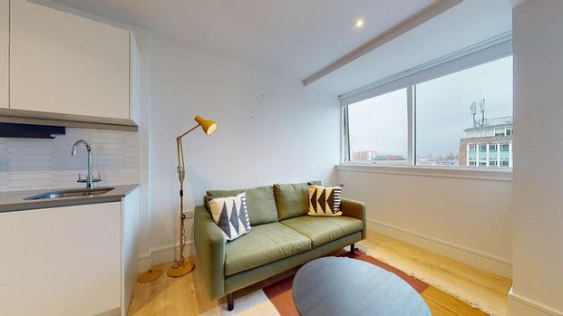 Studio to rent - Photo 1