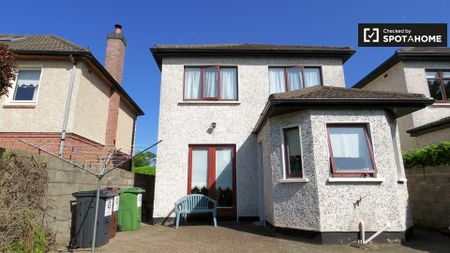 Room in a 4Bedroom Apartment for rent in Rathfarnham, Dublin - Photo 3