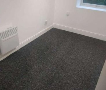 Mottram Road, Stalybridge, SK15 - Photo 4