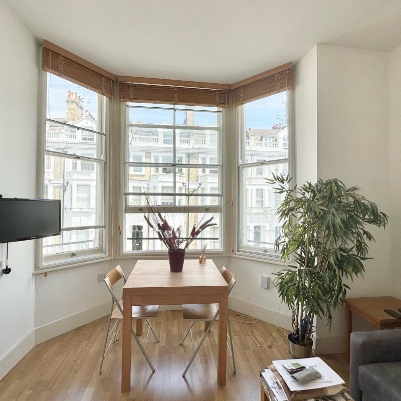 Coleherne Road - Photo 1
